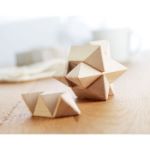 houten denkspelletje in stervorm.