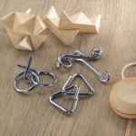 set van 3 denkspelletjes in katoenen tasje.