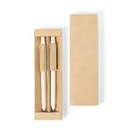 pennenset van bamboe en tarwe stro bruneok