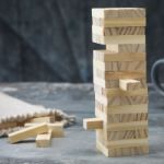 houten tower game spel in katoenen zak