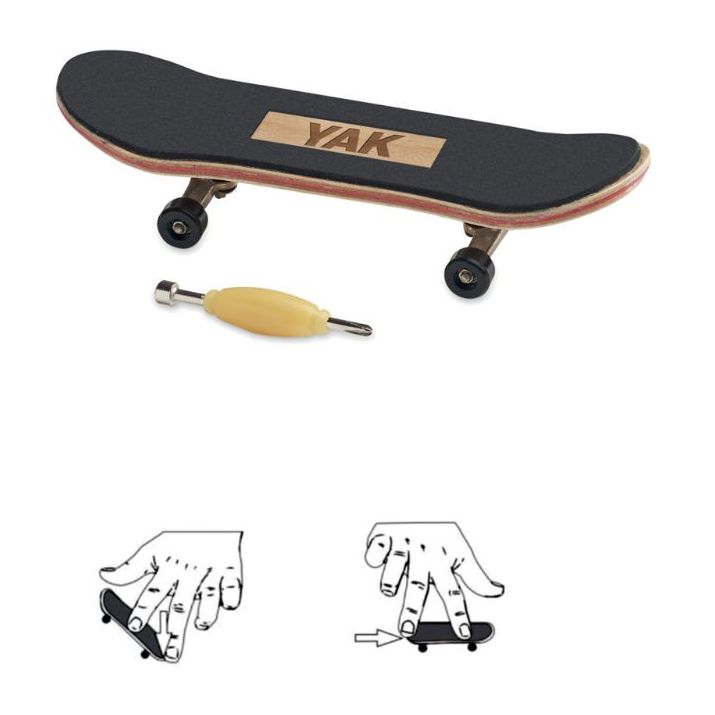 mini houten skateboard piruette