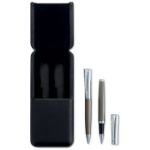 pennenset in een geschenkverpakking.