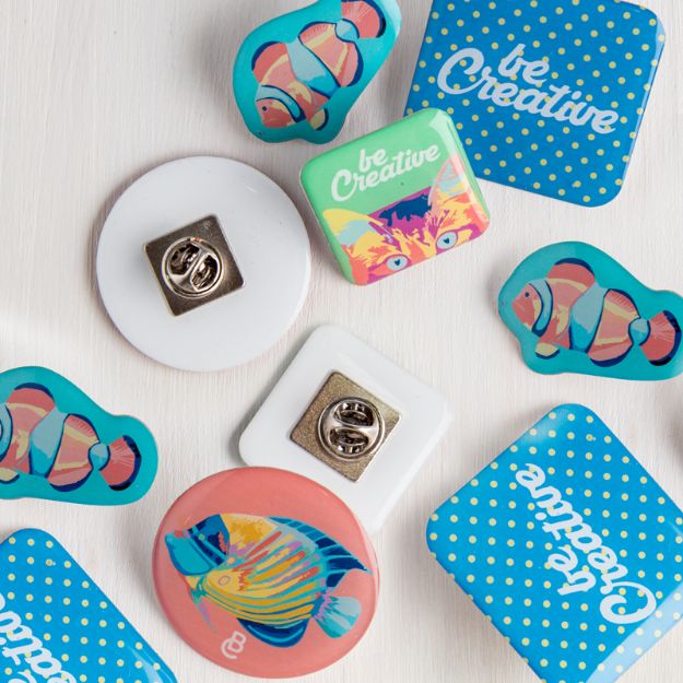 custom made epoxy doming badge metalen pin