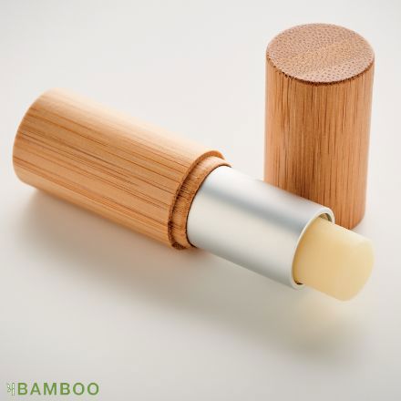 lippenbalsem in bamboe tube