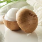 lippenbalsem in bamboe doosje