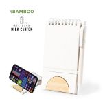 notitieboek en gsm-houder van melkverpakkingen