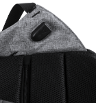 laptoptas met zonnepaneel voor oplader