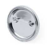 button suju met veligigheidsspeld