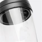 electrische eiwit-, sap-, of cocktailmixer.