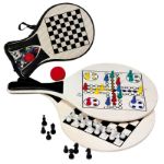 houten rackets met afbeelding van speelbord.