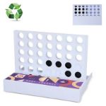 4 op een rij spel van gerecyclede materialen