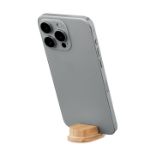 kabelset in koker deksel als telefoonstandaard