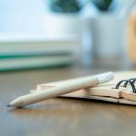 mini potlood met gum.