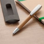 bamboe balpen revey blauwschrijvend