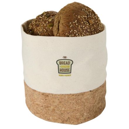 toma broodmand voor serveren of bewaren