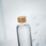 glazen drinkfles bamboe dop 650 ml