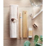 bureauset bamboe in een jute en katoenen hoes.