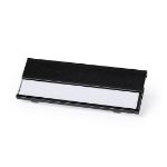 aluminium naamspeld met vervangbaar papier. - zwart
