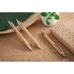 beta bamboo. bamboe balpen blauwschrijvend
