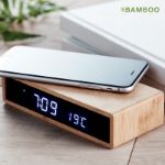 bamboe alarmklok en draadloze oplader moro