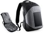laptoptas met zonnepaneel voor oplader