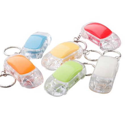 sleutelhanger in auto model met led lamp.