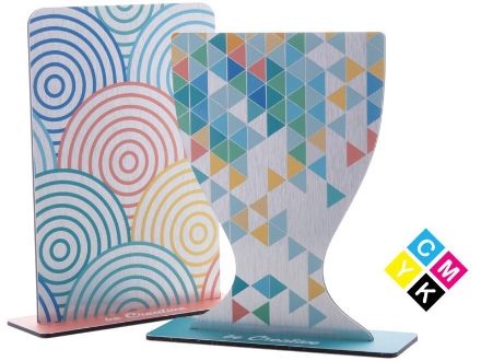 aluminium display. custom made.