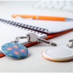 button sleutelhanger met pin gre custom made