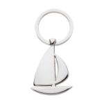 metalen sleutelhanger in vorm van boot.