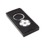 metalen sleutelhanger in de vorm van een voetbal.