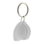 sleutelhanger in de vorm van een helm.