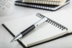 metalen balpen met carbonnen design blauwe inkt