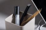 multifunctionele pennenhouder en hub dowe