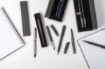 pennenset metalen balpen en rollerpen braids
