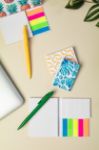custom made sticky notitieblok met groeipapier