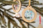 custom made bamboe boomornament gouden lint