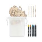 kleurset 4 houten dierenhangers, koord en krijtjes