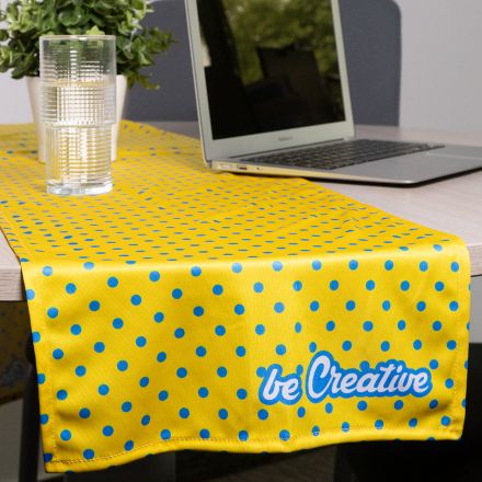 custom made rpet tafelloper l 170 g/m2