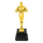 trofee met klassieke staande figuur excellence