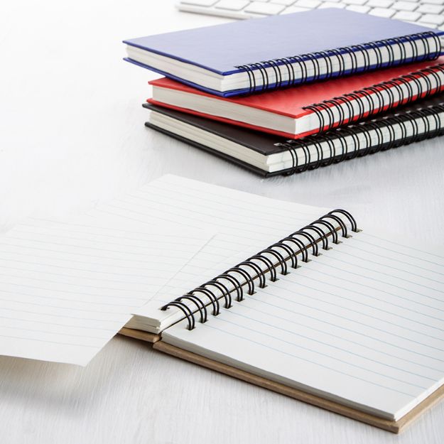 80 bladzijden tellend notitieblok recycled papier