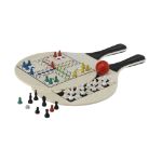 houten rackets met afbeelding van speelbord.