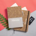 notitieboek met kurken omslag