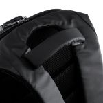 laptoptas met zonnepaneel voor oplader