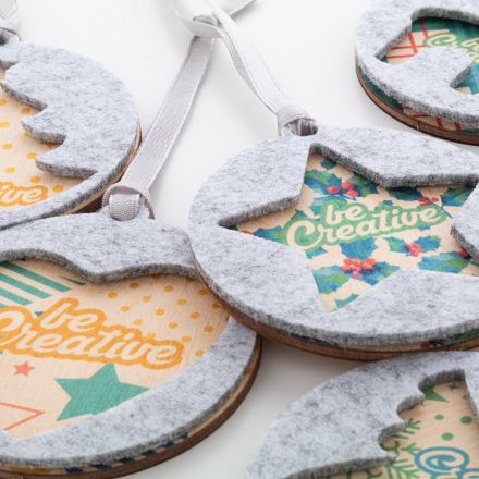 custom made rpet kerstboomornament met lint