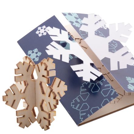 custom made kerstkaart met houten kraftpuzzel