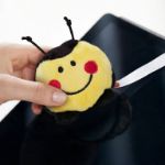 pluche bij